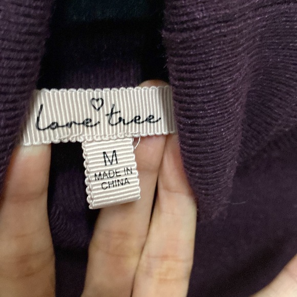 Wine colored turtleneck sweater - Picture 3 of 3